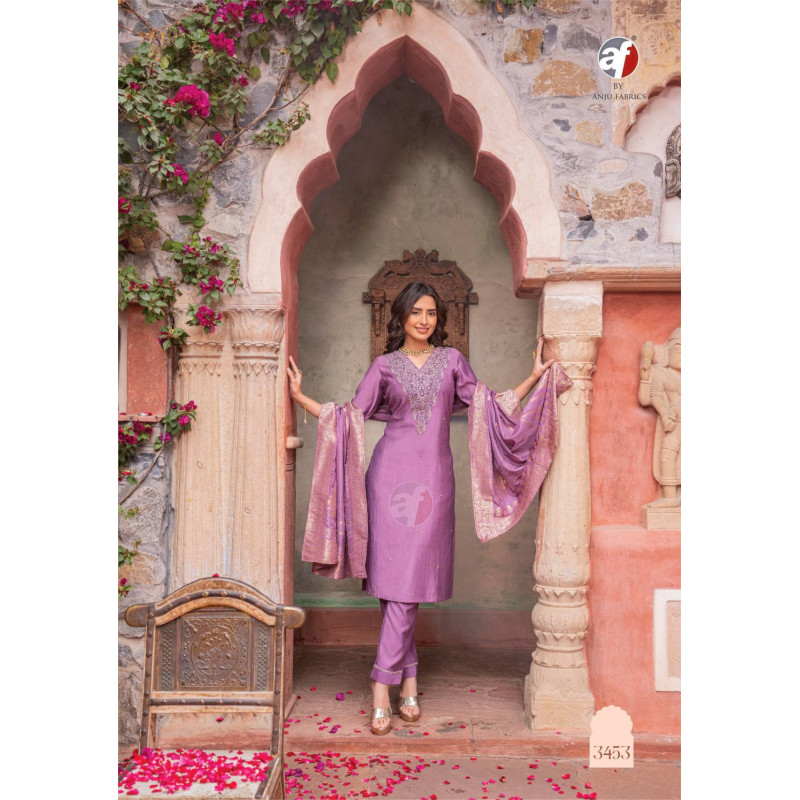 "Light Purple Kurti Set with Bottom and Dupatta - Stylish Ethnic Wear"